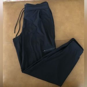Athleta Go Far Travel jogger pant size 8